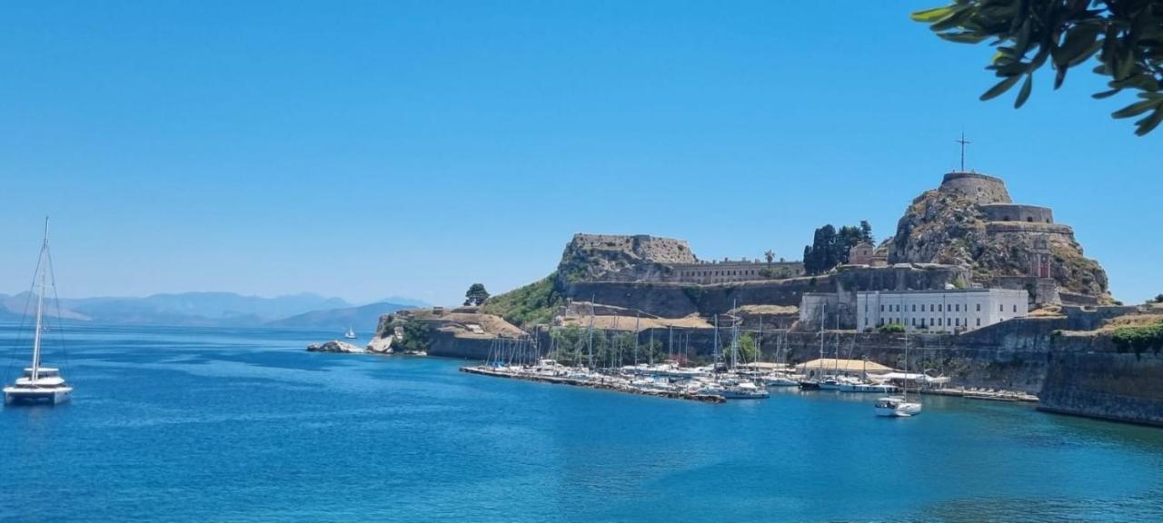 Villa Kormos Apart Hotel Kavos Ngoại thất bức ảnh