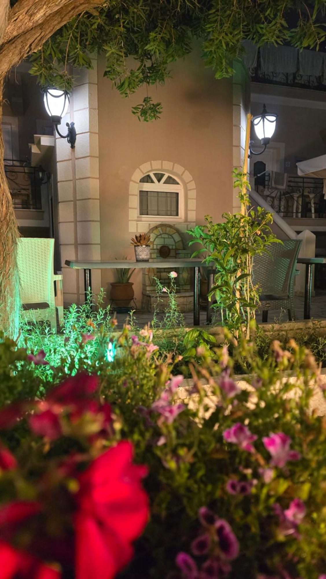 Villa Kormos Apart Hotel Kavos Ngoại thất bức ảnh
