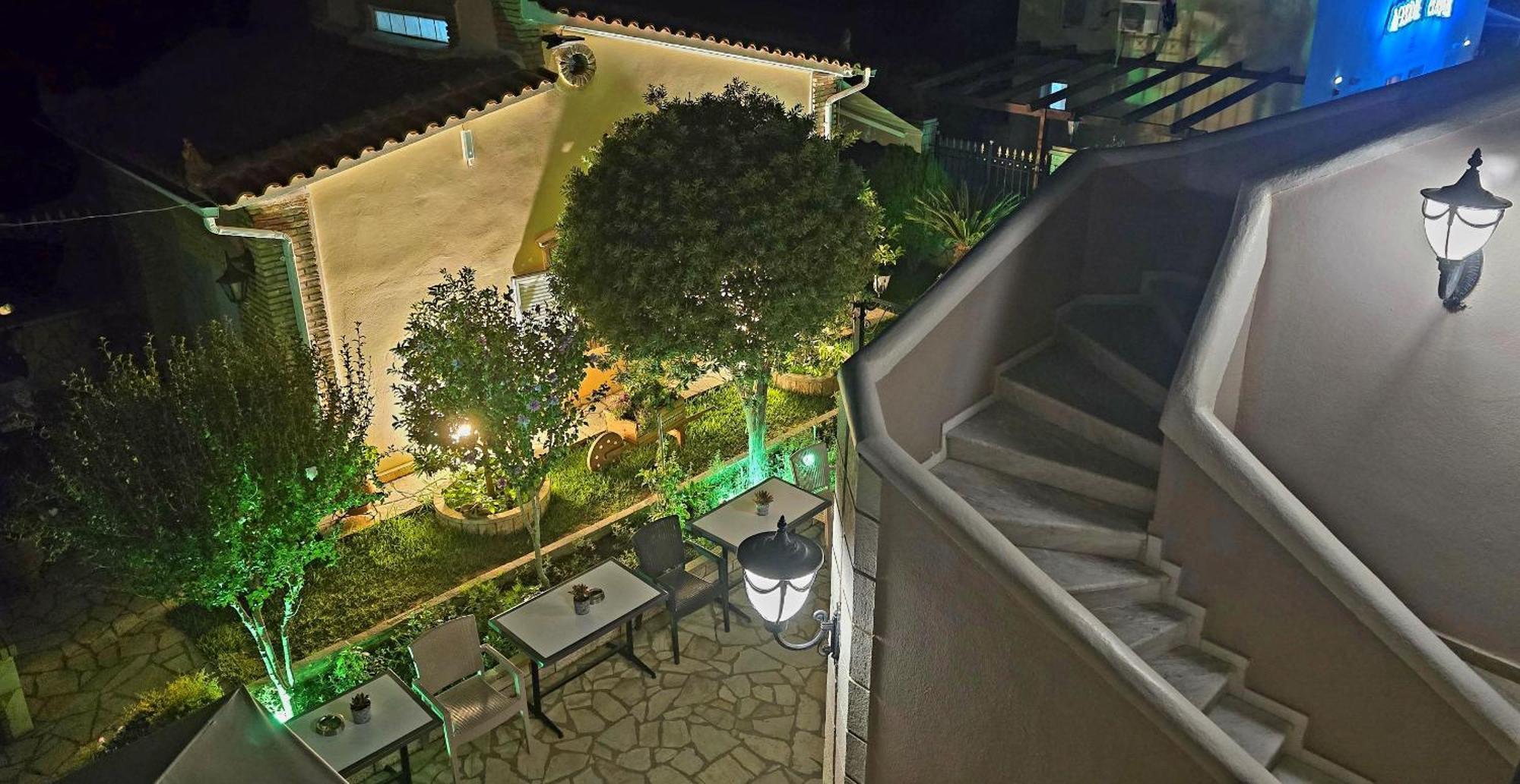 Villa Kormos Apart Hotel Kavos Ngoại thất bức ảnh