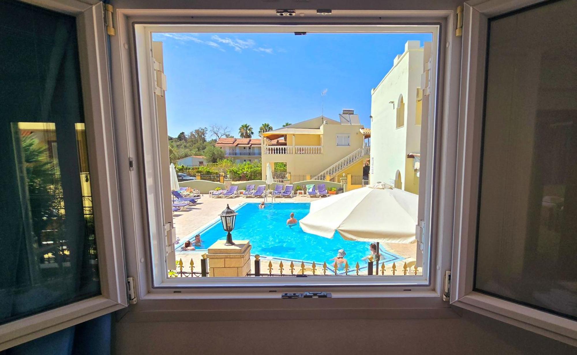 Villa Kormos Apart Hotel Kavos Ngoại thất bức ảnh