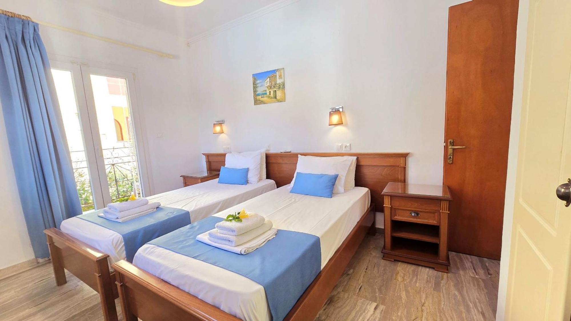 Villa Kormos Apart Hotel Kavos Ngoại thất bức ảnh