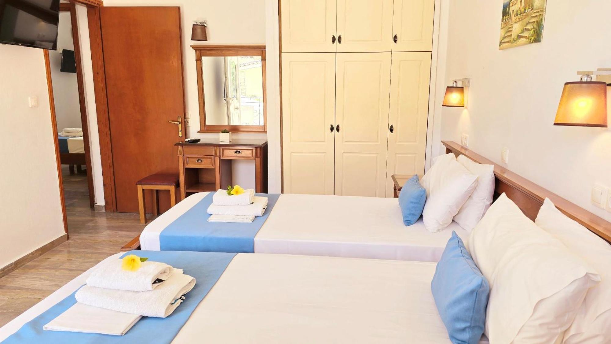 Villa Kormos Apart Hotel Kavos Ngoại thất bức ảnh