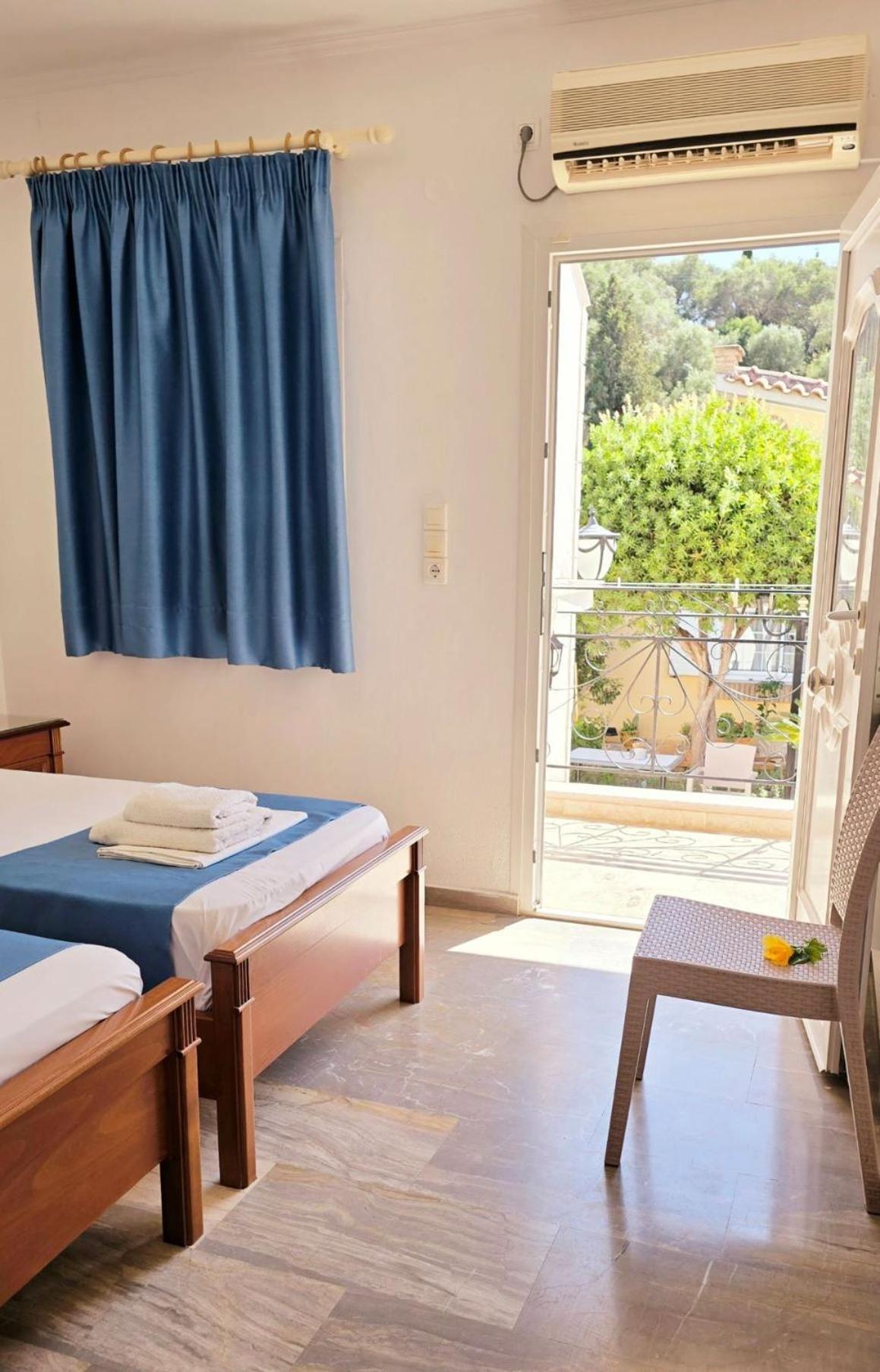Villa Kormos Apart Hotel Kavos Ngoại thất bức ảnh