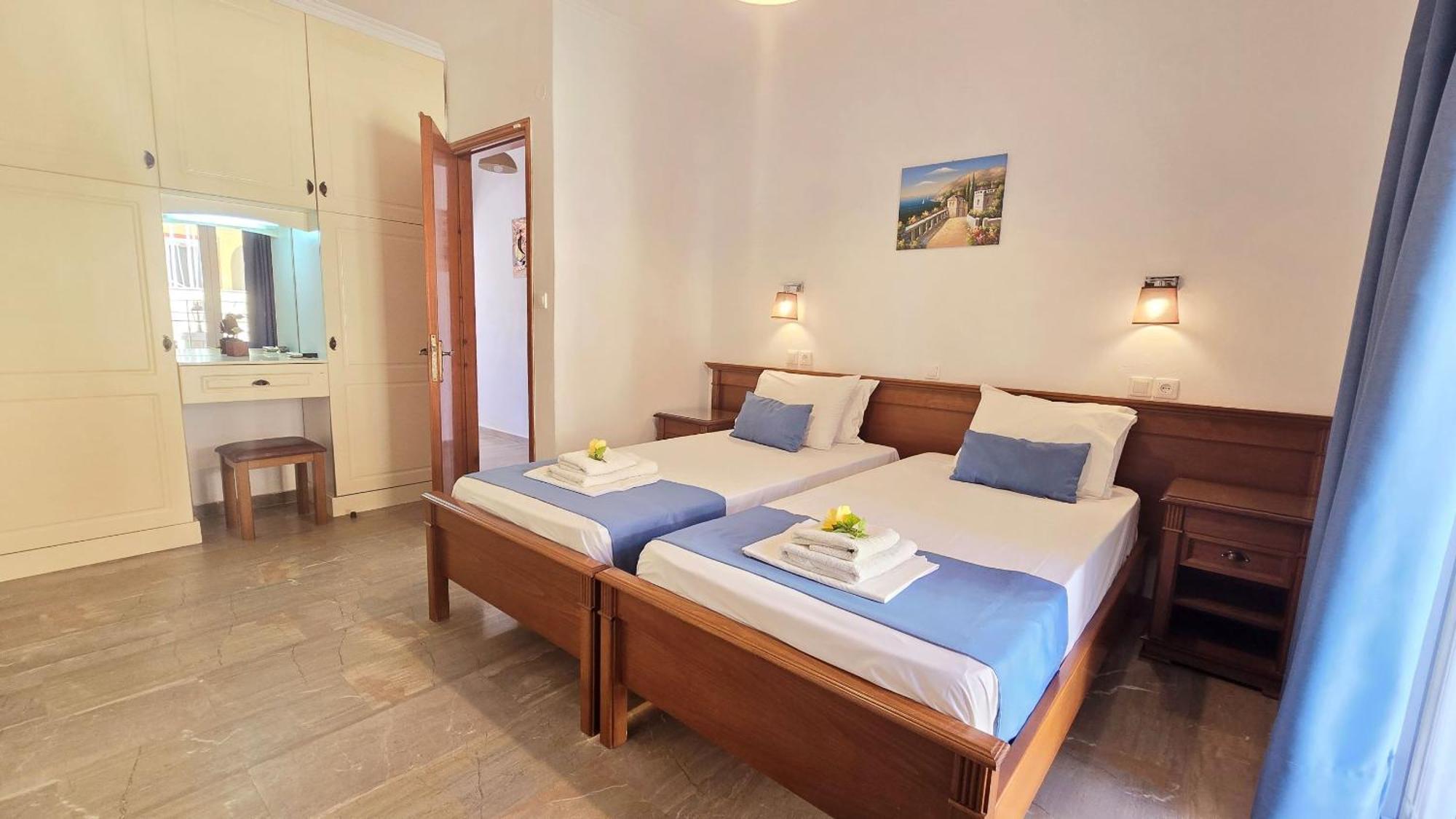 Villa Kormos Apart Hotel Kavos Ngoại thất bức ảnh