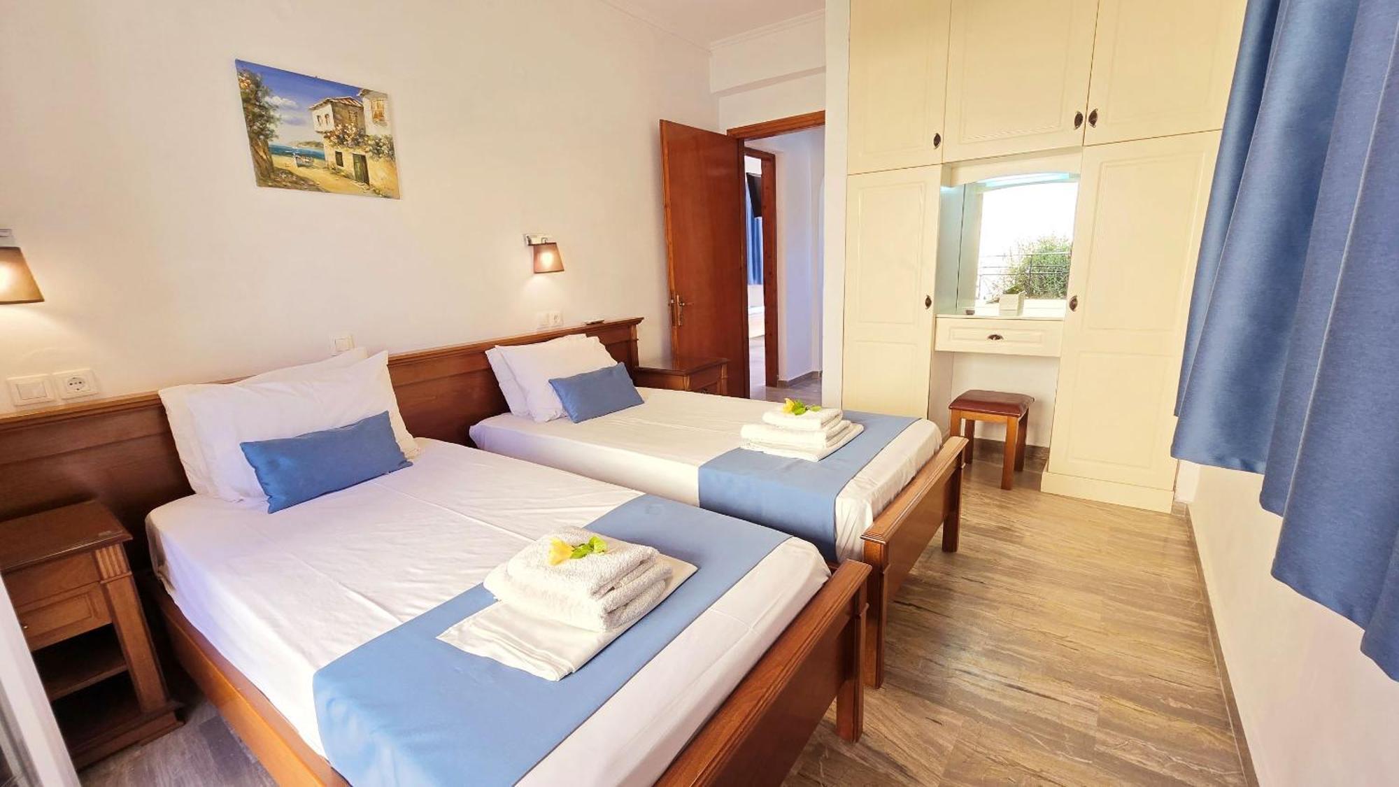 Villa Kormos Apart Hotel Kavos Ngoại thất bức ảnh