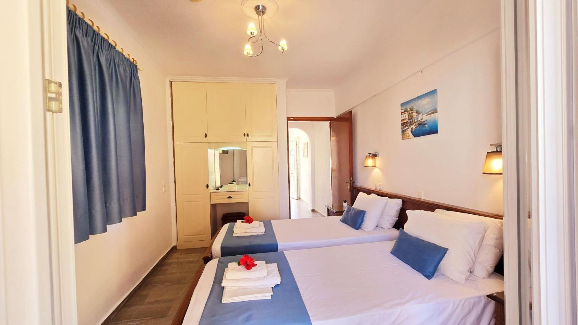 Villa Kormos Apart Hotel Kavos Ngoại thất bức ảnh