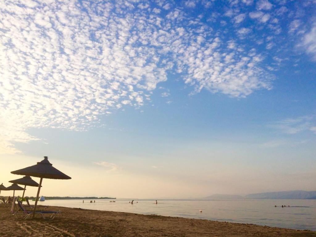 Villa Kormos Apart Hotel Kavos Ngoại thất bức ảnh