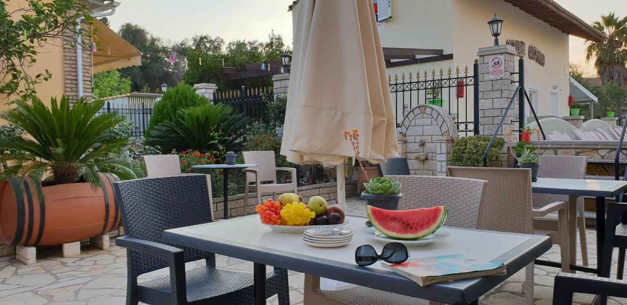 Villa Kormos Apart Hotel Kavos Ngoại thất bức ảnh