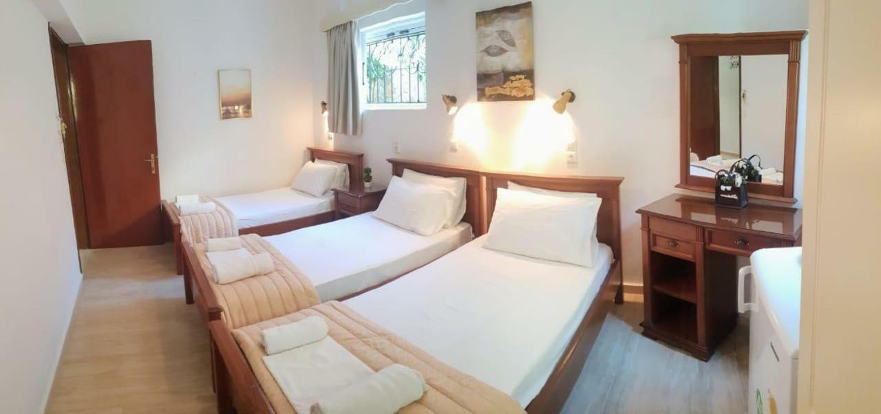 Villa Kormos Apart Hotel Kavos Ngoại thất bức ảnh
