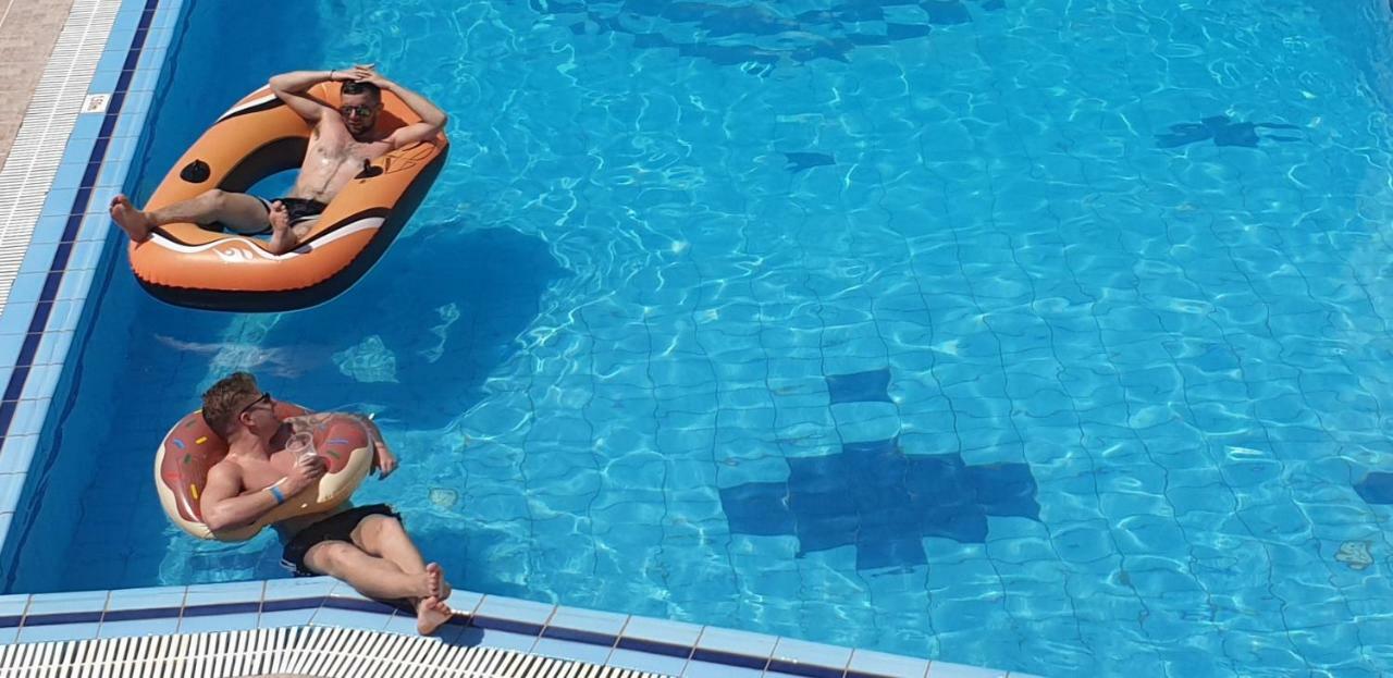 Villa Kormos Apart Hotel Kavos Ngoại thất bức ảnh